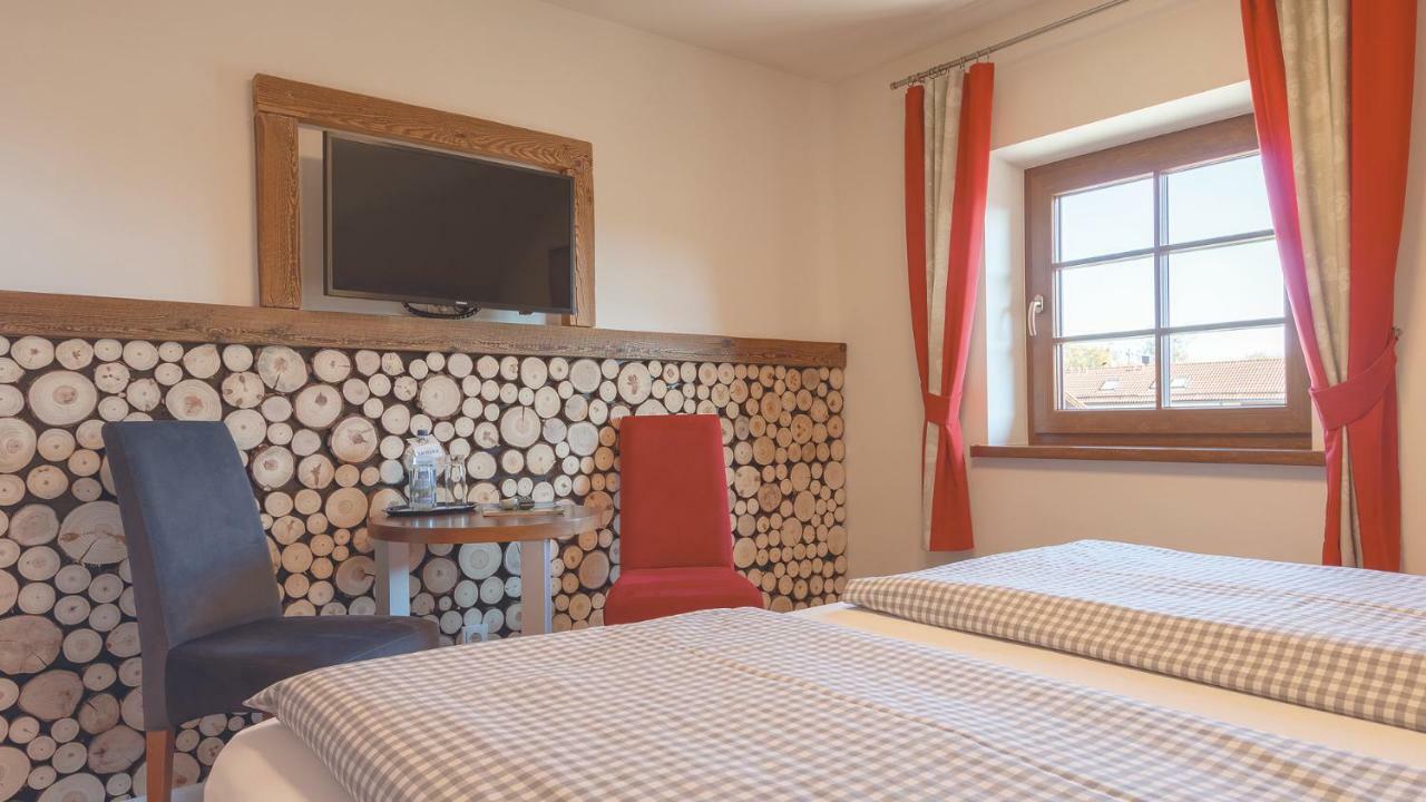 Boutique Hotel Restaurant & Spa Beim Lipp Roßhaupten Exteriör bild