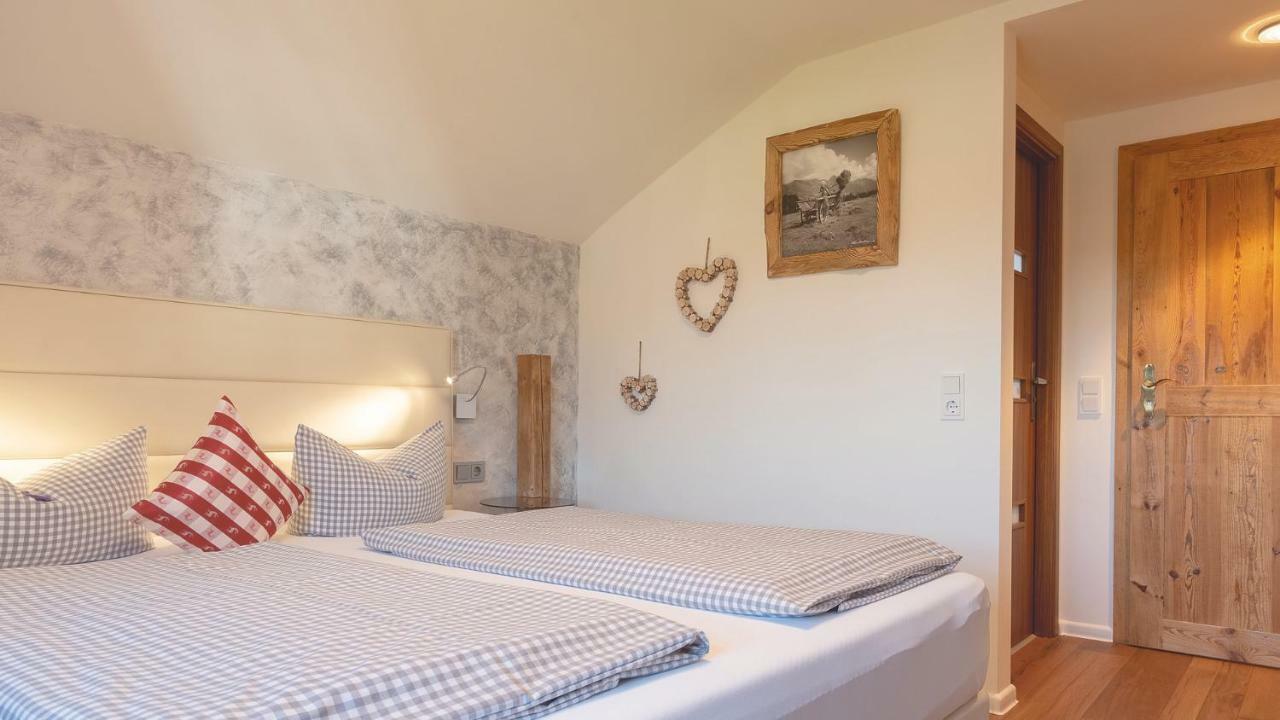 Boutique Hotel Restaurant & Spa Beim Lipp Roßhaupten Exteriör bild