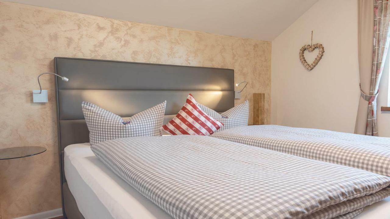 Boutique Hotel Restaurant & Spa Beim Lipp Roßhaupten Exteriör bild